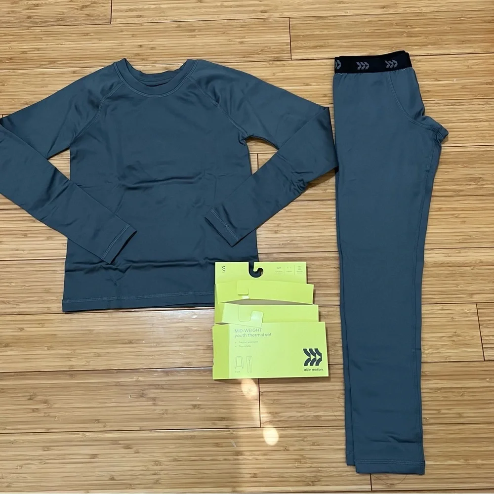 NWOT all in motion Kids 2pcs Thermal Pajama Set- Size Small